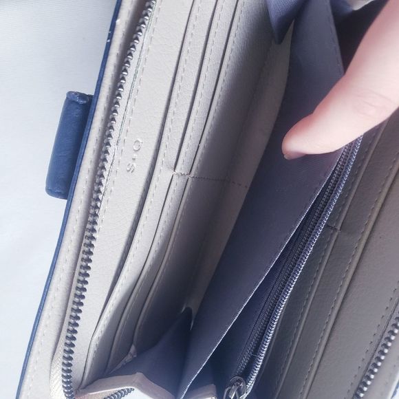 SQ Dona Smartphone Contenial Zip Wallet - Picture 8 of 13